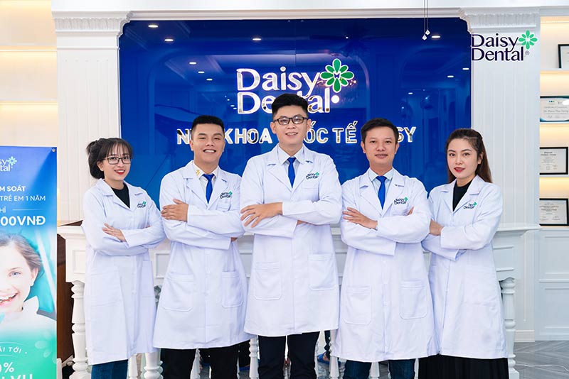 Đội ngũ bác sĩ giàu kinh nghiệm, chuyên môn cao tại Nha khoa Quốc tế DAISY Đà Nẵng