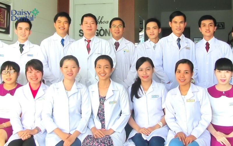 Nha khoa Sài gòn Bác Sĩ Lâm là nơi làm việc của nhiều bác sĩ có chuyên môn cao
