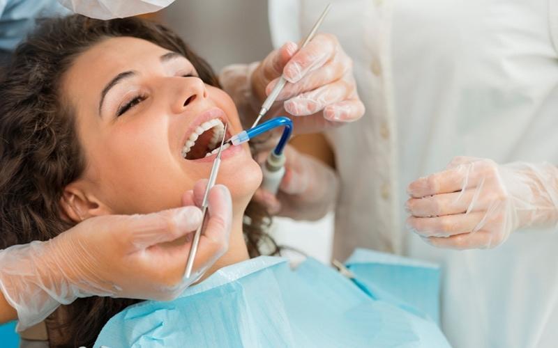 Bọc răng sứ được bao lâu phụ thuộc vào kỹ thuật phục hình của bác sĩ