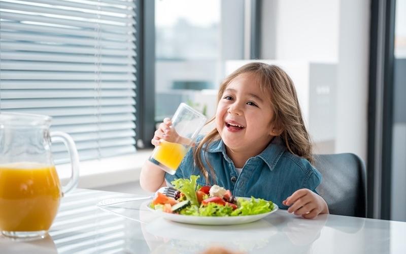 Giảm thiểu thức ăn chứa nhiều đường trong khẩu phần ăn của trẻ