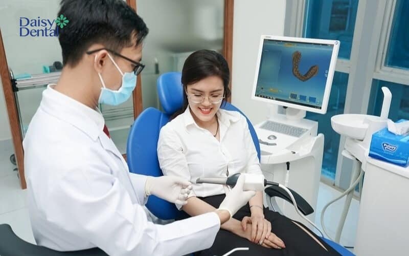 Nha khoa Việt Hàn quy tụ đội ngũ bác sĩ giỏi, chuyên sâu về lĩnh vực niềng răng