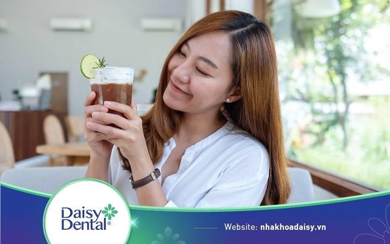 niềng răng có được uống nước đá không