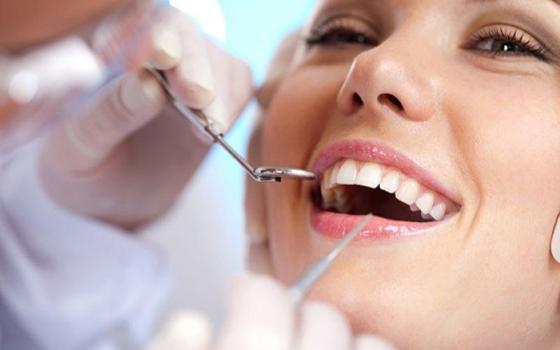 Lựa chọn cơ sở nha khoa uy tín để thực hiện