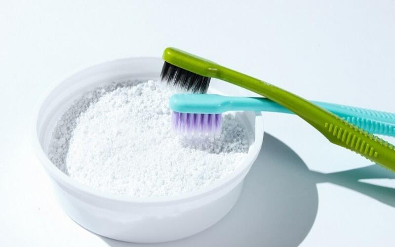 Top 10 loại bột tẩy trắng răng HIỆU QUẢ và AN TOÀN nhất hiện nay