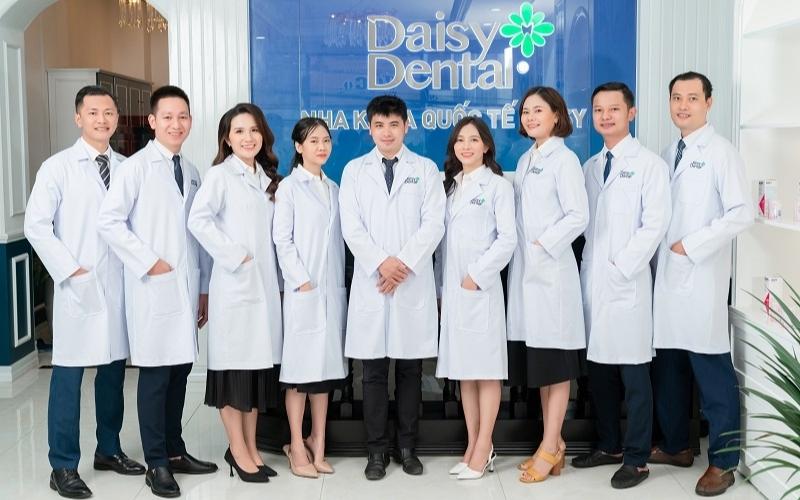 Nha khoa DAISY có đội ngũ bác sĩ chuyên môn cao và giàu kinh nghiệm