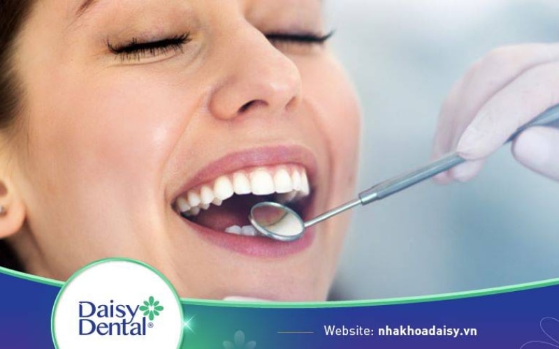 Bọc răng sứ có cần nhổ răng không