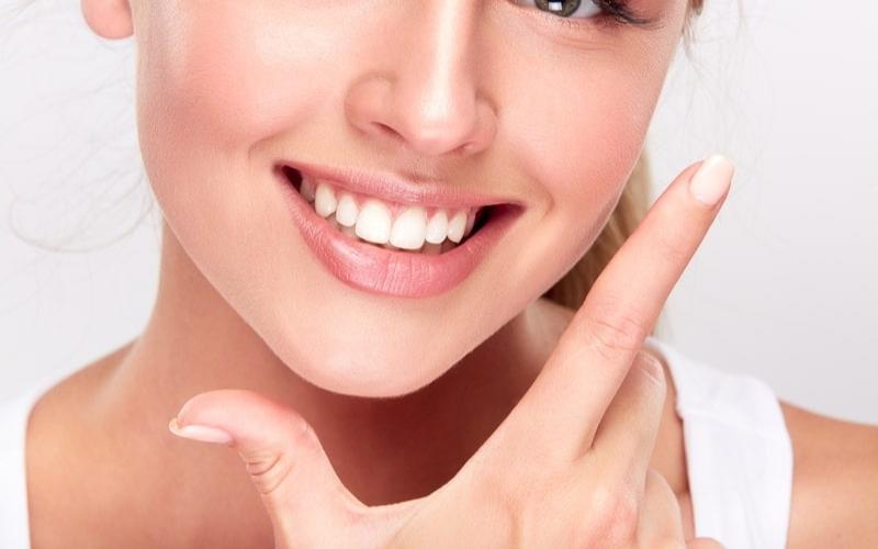 Bọc răng sứ sau khi chữa tủy giúp mang lại tính thẩm mỹ cho răng