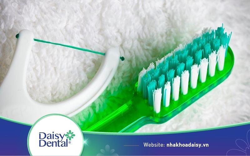 Thế nào là vệ sinh răng miệng đúng cách cho từng lứa tuổi?