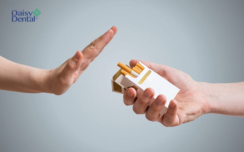 Tránh xa thuốc lá để không làm ảnh hưởng đến kết quả cấy ghép Implant