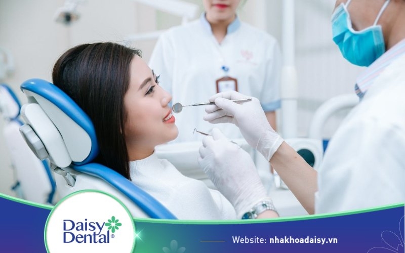 Có bầu 7 tháng nhổ răng được không