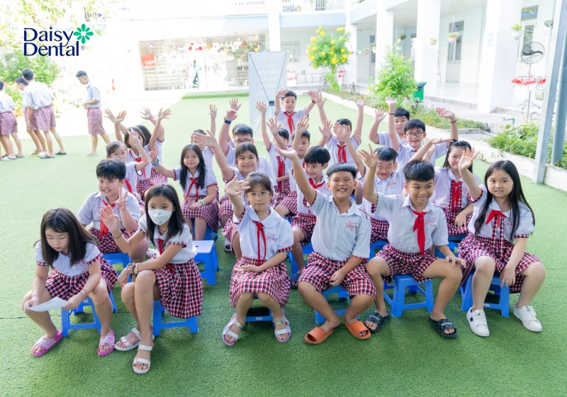 DAISY DENTAL tổ chức chương trình Nha khoa học đường tại Cần Thơ