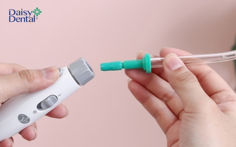 Khớp nối không chặt có thể khiến máy tăm nước vận hành sai cách