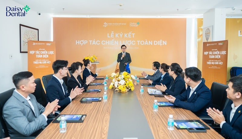 Những hình ảnh nổi bật tại buổi lễ ký kết hợp tác giữa DAISY DENTAL và Viện thẩm mỹ DIVA