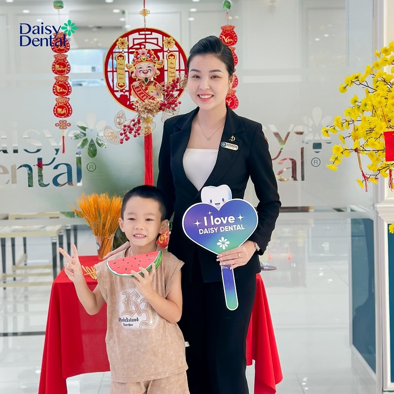 Những hình ảnh nổi bật khác tại DAISY DENTAL đầu Xuân Giáp Thìn