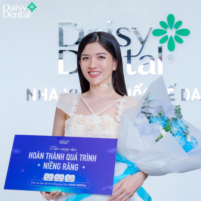 Sự thay đổi ngoạn mục trước và sau khi tháo niềng răng của các bạn sinh viên tại DAISY DENTAL