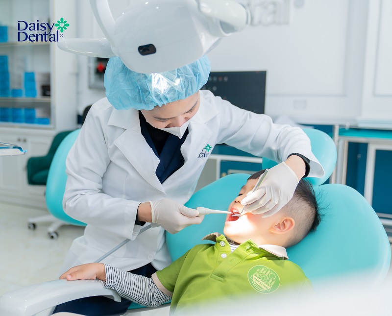 học sinh Trường Mầm Non Tiny Đà Lạt tham quan Nha khoa Quốc tế DAISY