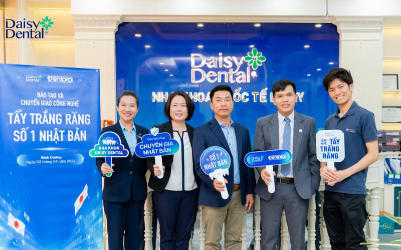 Nha khoa Quốc tế DAISY nhận Chuyển giao công nghệ tẩy trắng răng số 1 Nhật Bản