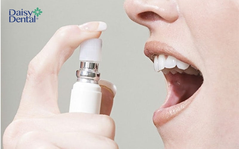 Xịt thơm miệng là phương pháp khử mùi hôi có hiệu quả nhanh chóng