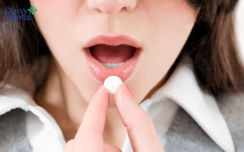 Sử dụng thuốc kháng sinh để tránh viêm nhiễm