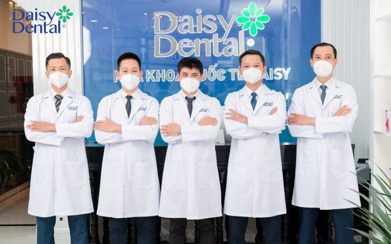 Đội ngũ y, bác sĩ có chuyên môn cao tại Nha khoa Quốc tế DAISY.