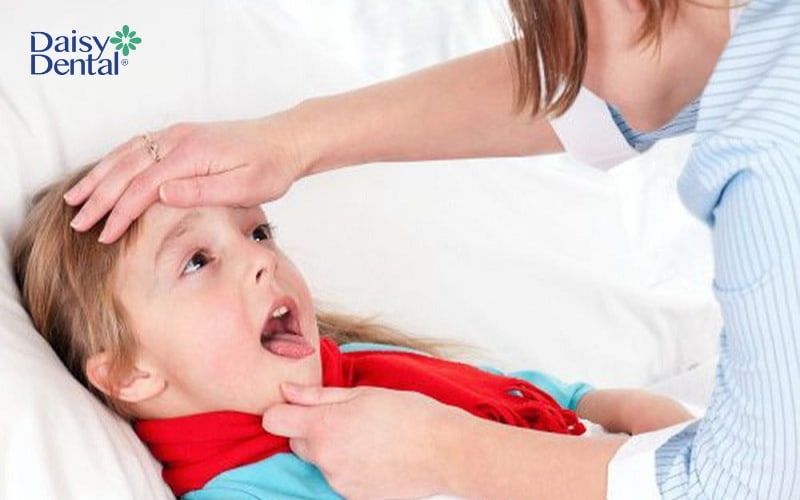 Trẻ bị viêm họng cấp có thể kéo dài từ 7 - 10 ngày
