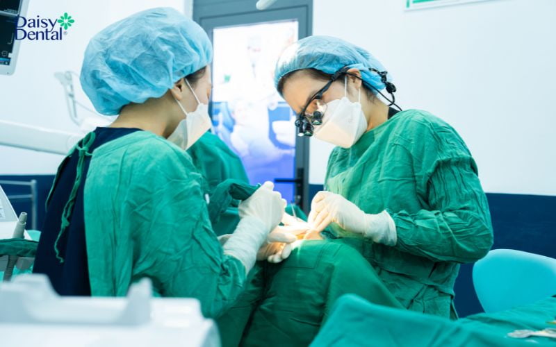 DAISY DENTAL - Địa chỉ cấy ghép Implant uy tín