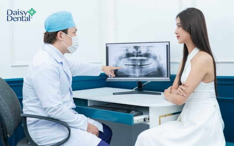 Bác sĩ sẽ kiểm tra kỹ lưỡng và đưa ra giải pháp xử lý phù hợp nhất