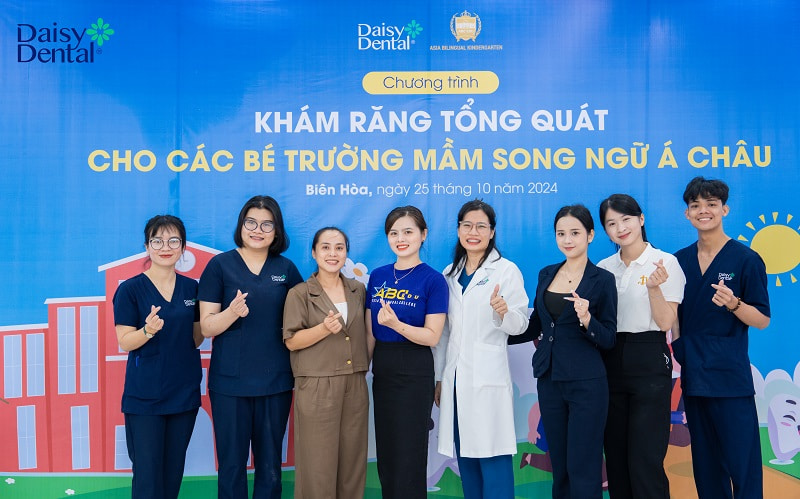 Nha khoa Quốc tế DAISY tổ chức thăm khám răng miệng cho hơn 280 học sinh Trường Mầm non Song ngữ Á Châu vào sáng ngày 25/10/2024
