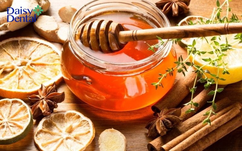 bà bầu bị nhiệt miệng