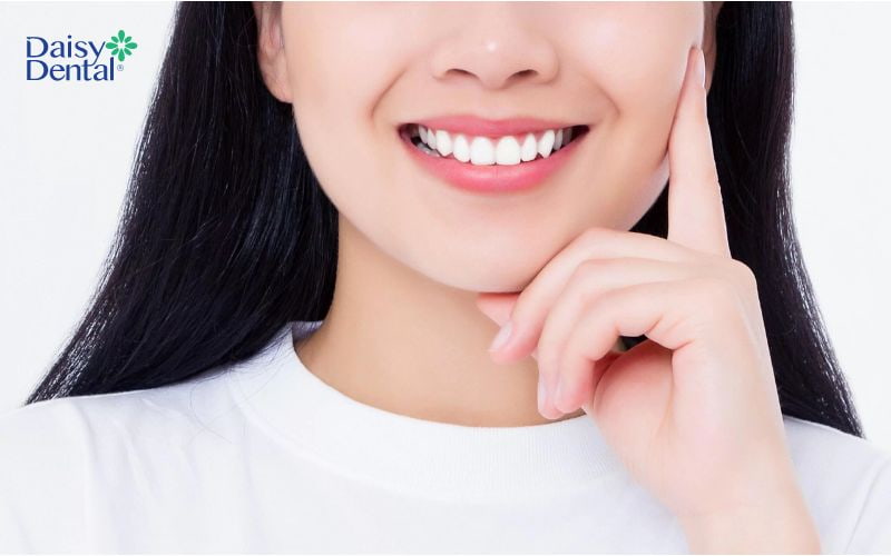 Thẩm mỹ răng sứ giúp nụ cười trở nên rạng rỡ, tự tin hơn