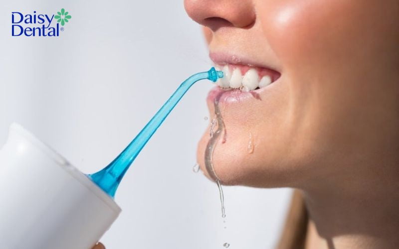 Máy tăm nước giúp bảo vệ nướu hiệu quả