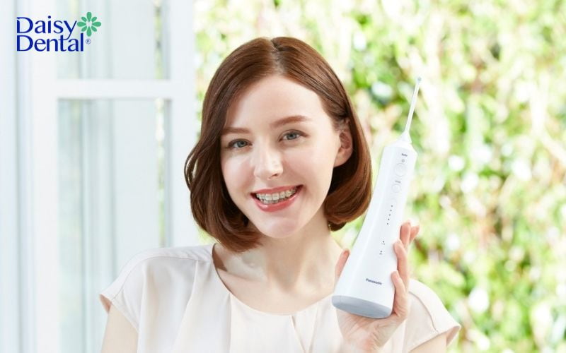 Máy tăm nước giúp người dùng có hơi thở thơm mát