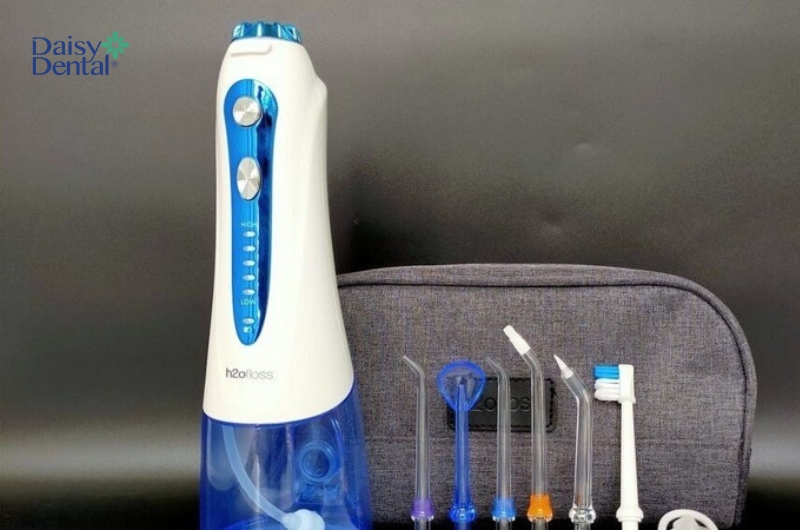Mỗi sản phẩm tăm nước đều cung cấp các đầu tăm đi kèm phù hợp với từng nhu cầu riêng biệt
