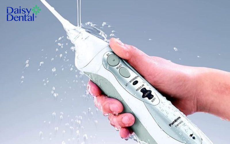 Panasonic EW1411 sở hữu thiết kế hiện đại với 4 chế độ làm sạch