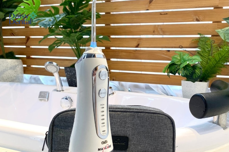 Máy tăm nước Maxcare Max456S được nhiều người đánh giá cao về chất lượng