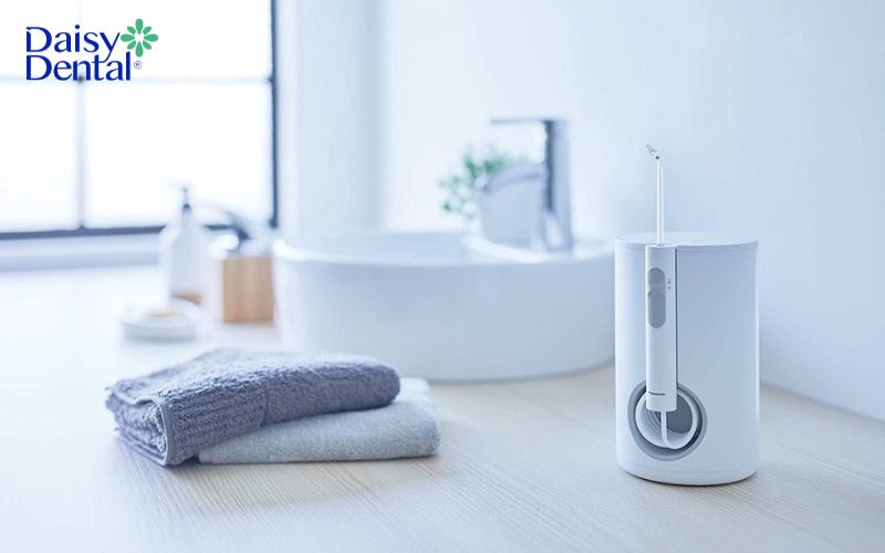Máy tăm nước gia đình Panasonic với thiết kế tối giản và sang trọng