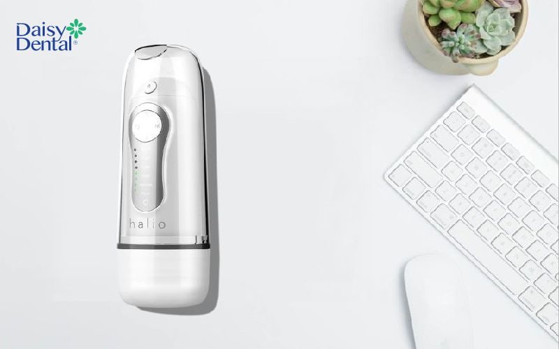Tuy có kích thước khá nhỏ, nhưng máy vẫn có khả năng làm sạch tốt bằng cách phun tia nước mạnh mẽ