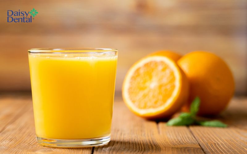 Nước cam giúp đẩy lùi các triệu chứng từ nhiệt miệng