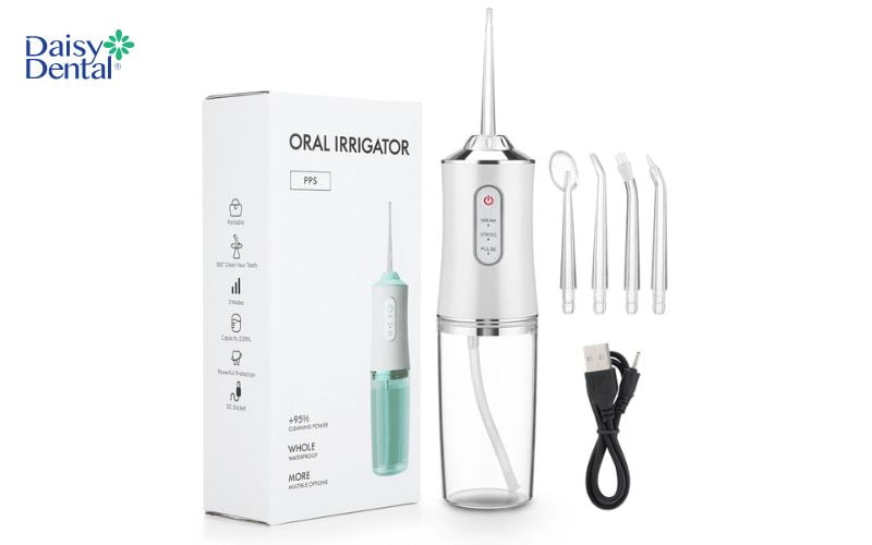 Sản phẩm tăm nước Oral Irrigator và những trang bị tiện lợi