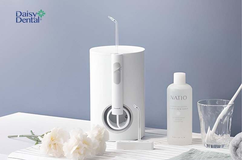 Máy tăm nước đến từ thương hiệu này có thiết kế tối giản, tinh tế và sang trọng