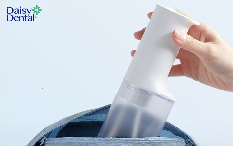 Thiết kế Xiaomi có nhiều ưu điểm bởi sự nhỏ gọn và tiện lợi