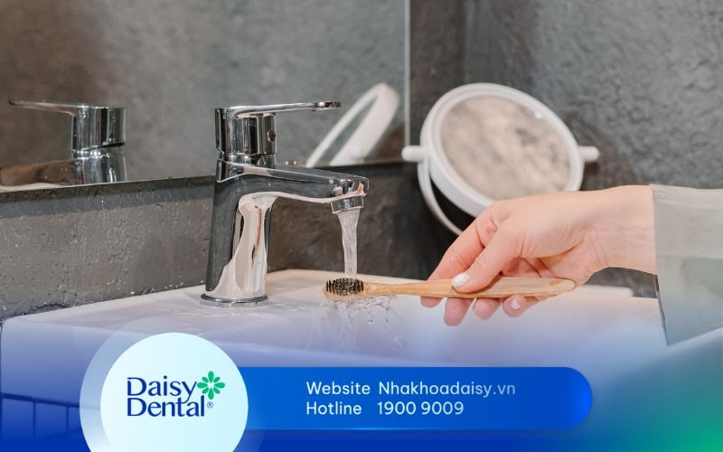 Cách vệ sinh bàn chải đánh răng