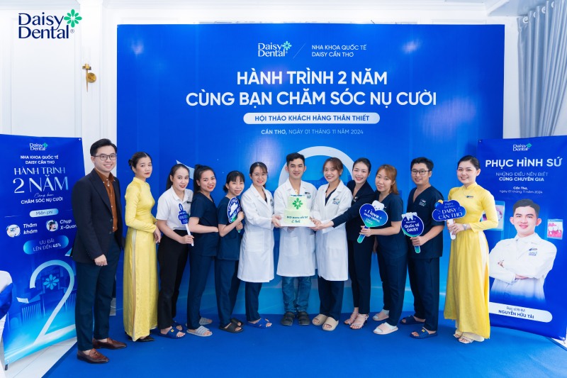 Nha khoa Quốc tế DAISY Cần Thơ tổ chức hội thảo “2 Năm 1 Hành Trình Chăm Sóc Nụ Cười”