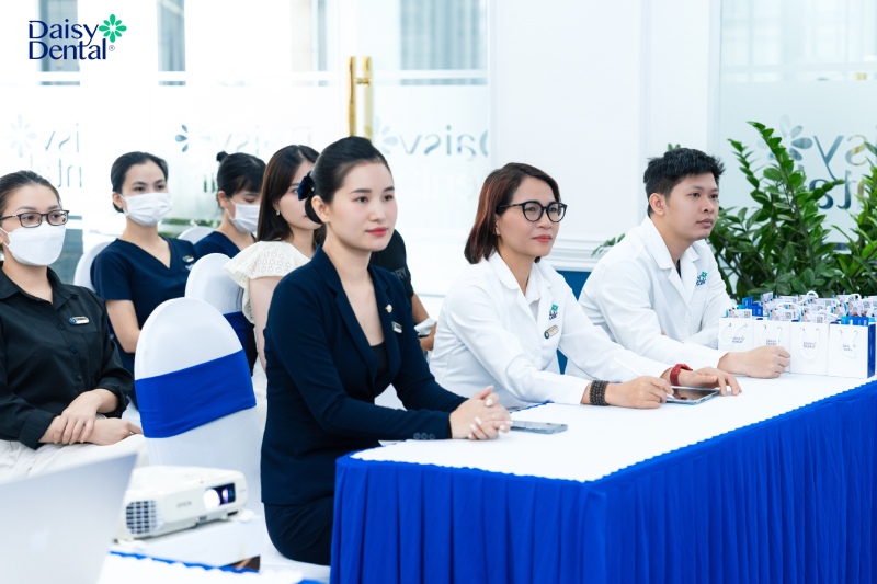 Nha khoa Quốc tế DAISY tổ chức thành công hội thảo tri ân khách hàng thân thiết tại Nha Trang và Biên Hòa.