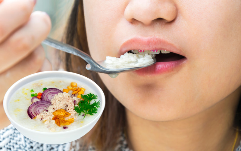 Trong những ngày đầu sau phẫu thuật, bạn nên ăn các loại thức ăn mềm, lỏng như cháo, súp, canh, sữa chua, sinh tố