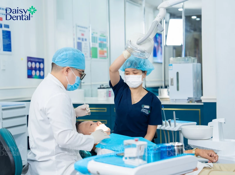 05 năm hành trình cùng Nha khoa Quốc tế DAISY kiến tạo nụ cười Việt.
